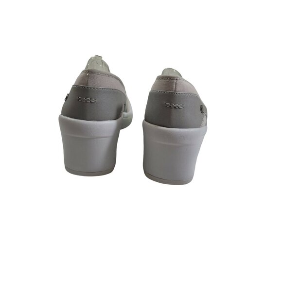 Bzees Women's Size 11 taupe Embellished Comfort Soft Arch Support Slip On (926) - Picture 4 of 9